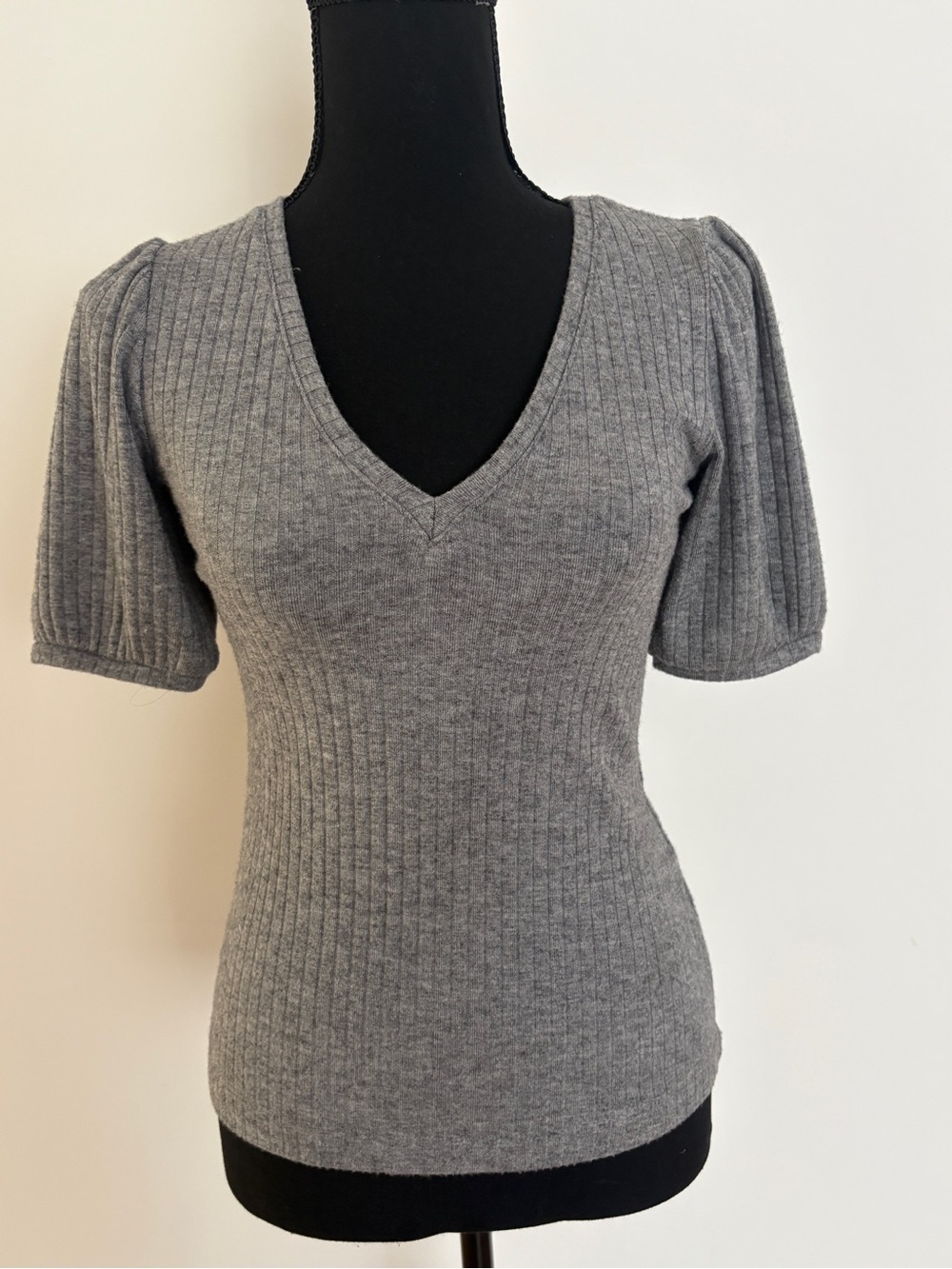 1.STATE Heather Gray Ribbed Knit Top